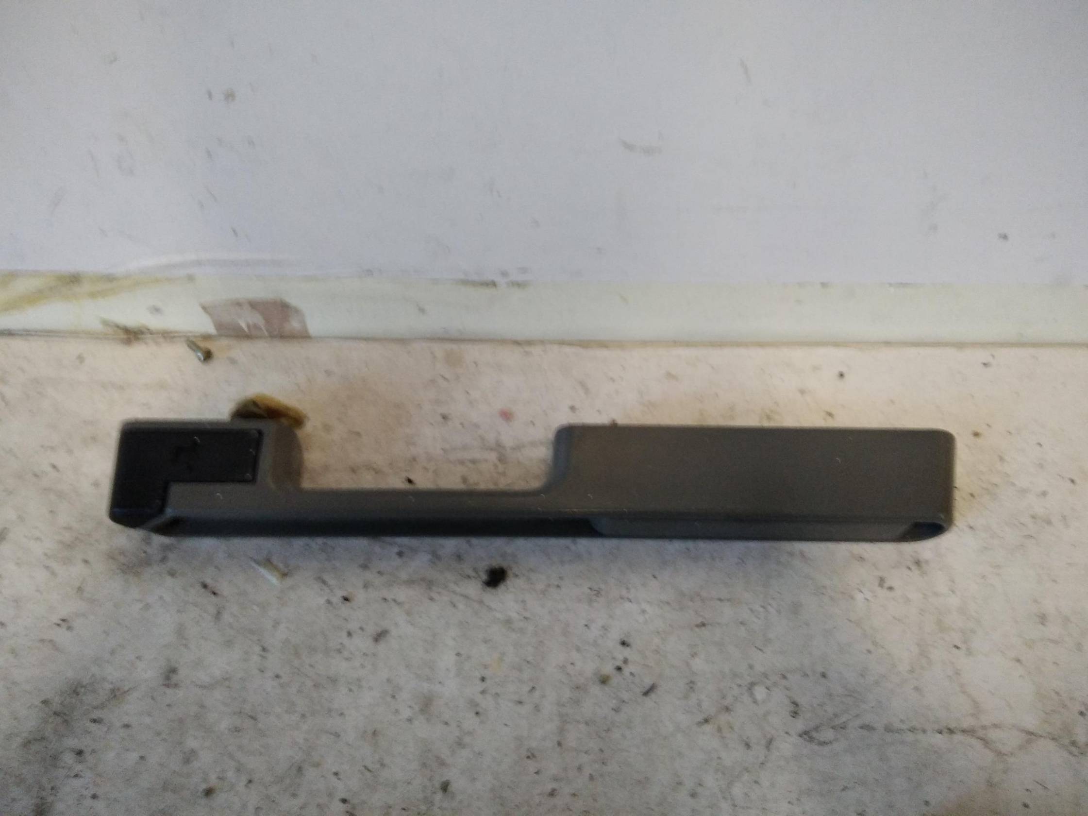 Maniglia int. apertura  porta ant. dx.